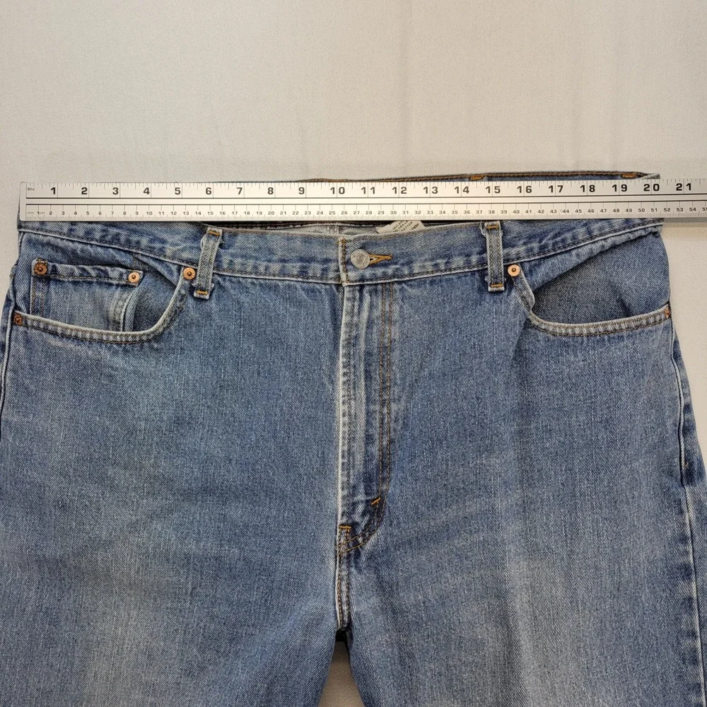 Levi's 550 Relaxed Tapered Jeans Mens 42x30‎ Blue Medium Wash Y2K Denim